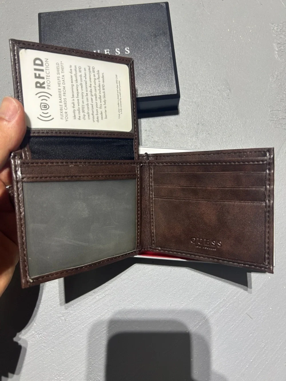 (NEW) Guess Brown Leather Wallet with RFID Protection